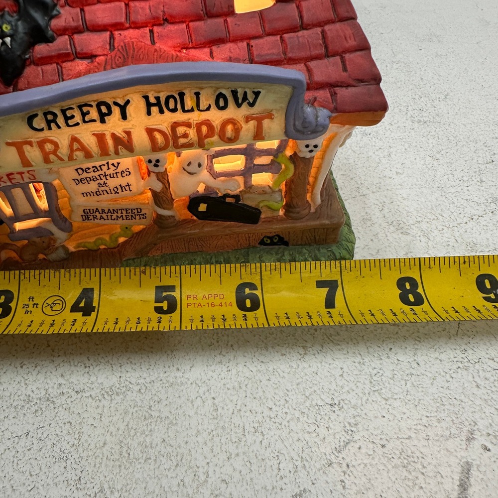 VTG Creepy Hollow Limited Ed Train Depot Halloween Village House & Figures WORKS - Picture 3 of 16
